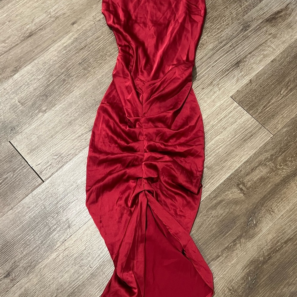 Elegant Red Evening Dress